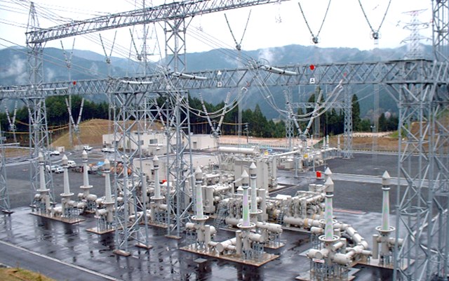 Systèmes de transmission et de distribution